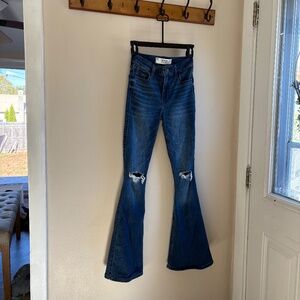 Hollister 000 High Rise Flare Jeans